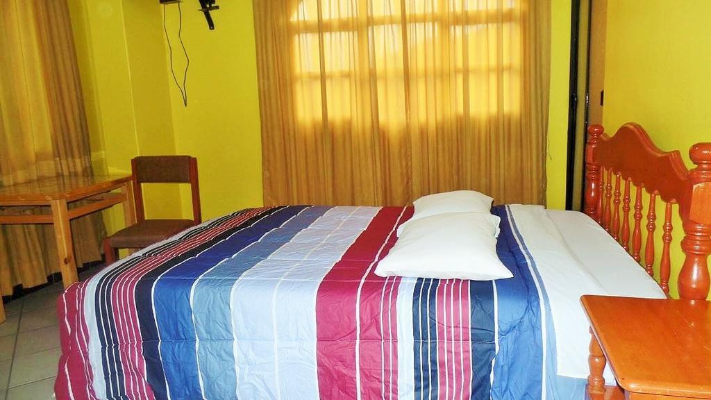 Hospedaje Karol Hotel Аякучо Стая снимка