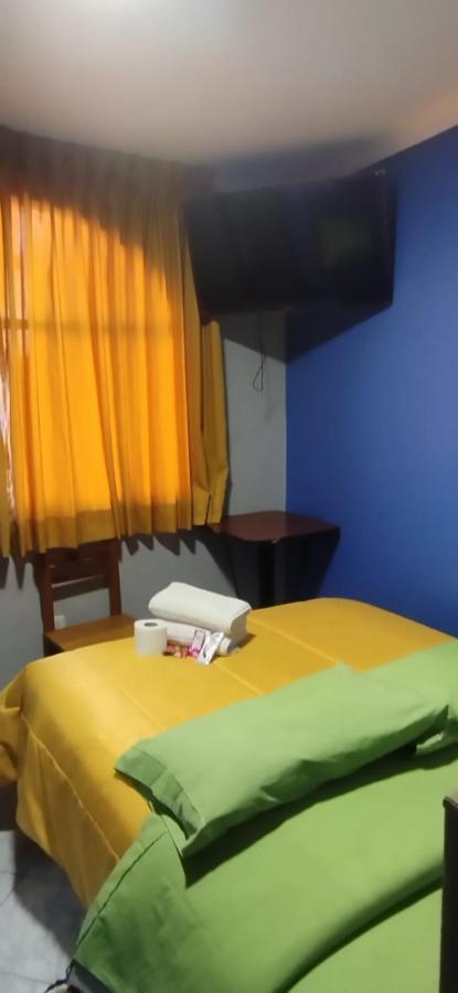 Hospedaje Karol Hotel Аякучо Екстериор снимка