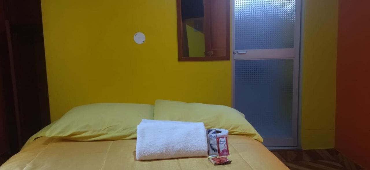 Hospedaje Karol Hotel Аякучо Екстериор снимка
