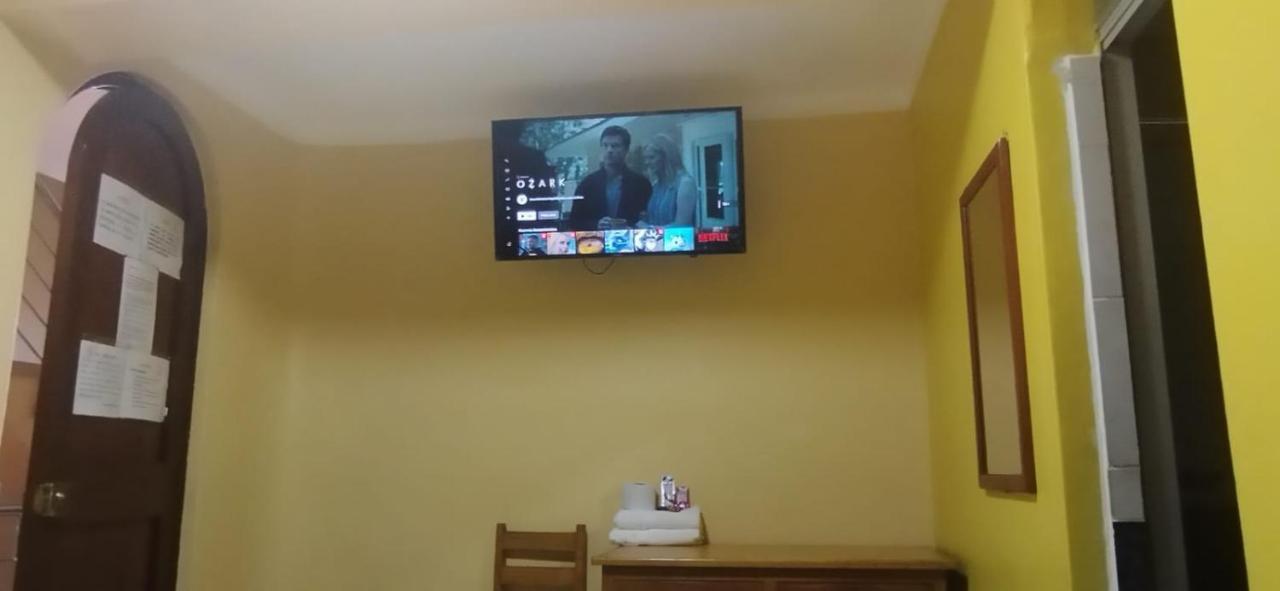 Hospedaje Karol Hotel Аякучо Екстериор снимка