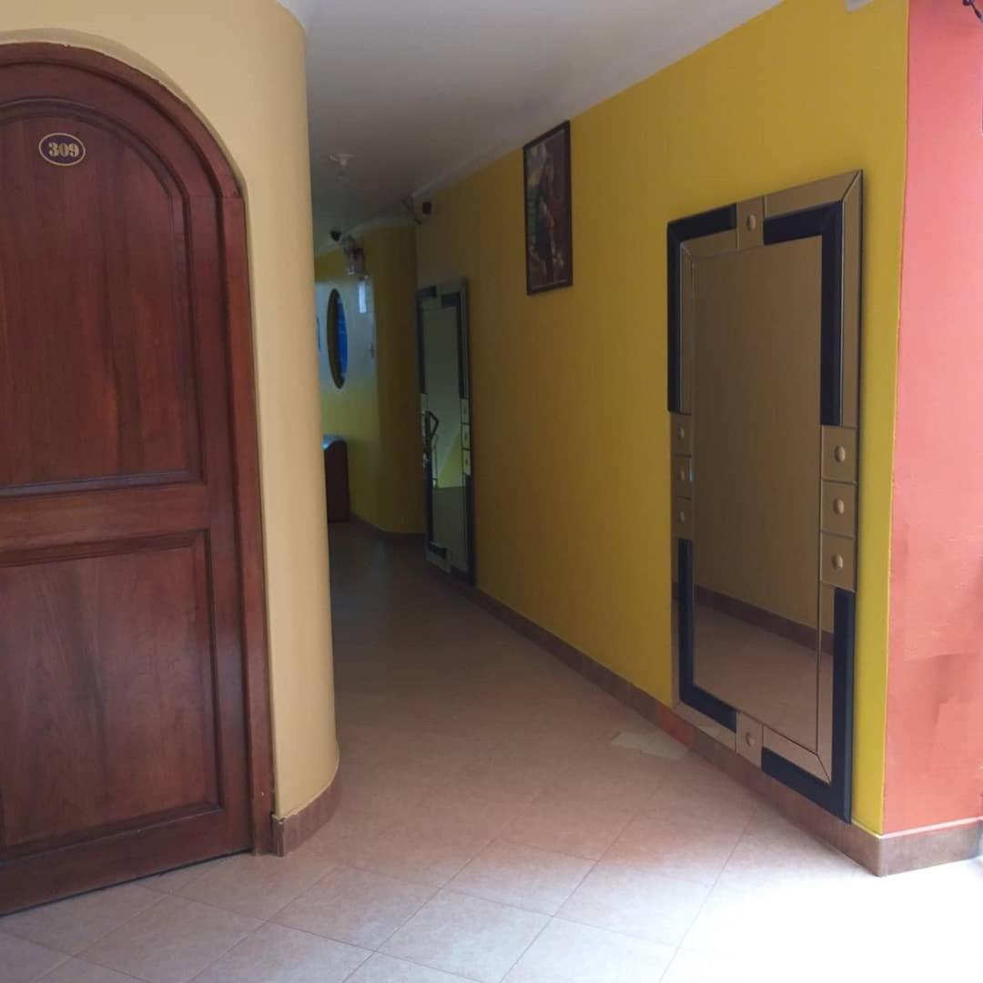 Hospedaje Karol Hotel Аякучо Екстериор снимка