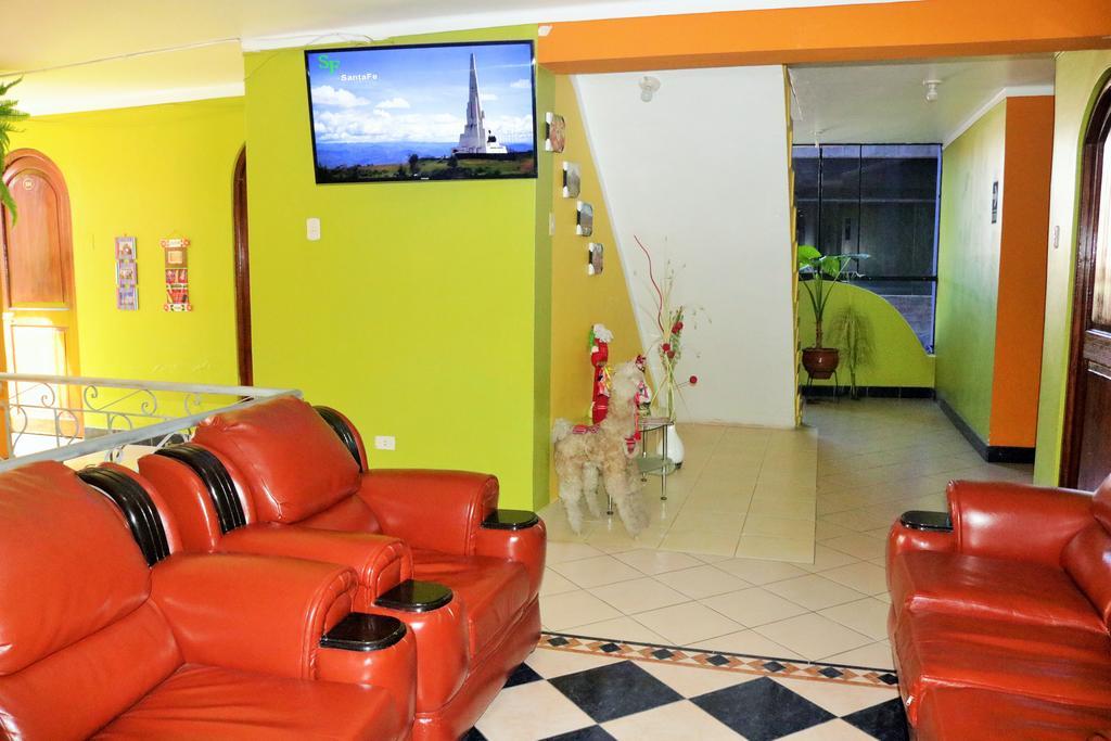 Hospedaje Karol Hotel Аякучо Екстериор снимка